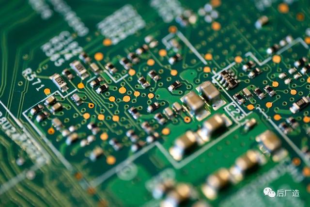 上半年工业软件收入1219亿英伟达、AMD对华断供高亿博电竞