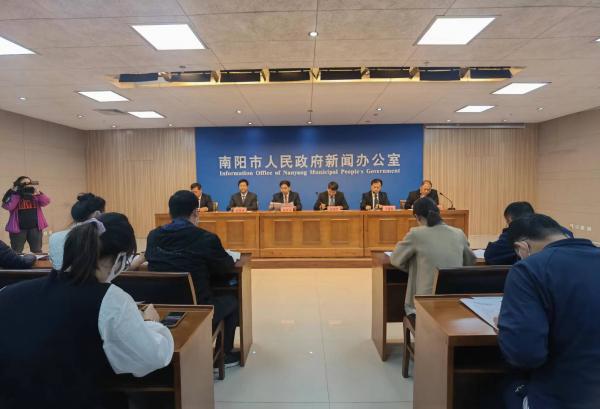 亿博电竞 亿博官网2022年南阳市装备制造业集群主营业务收入