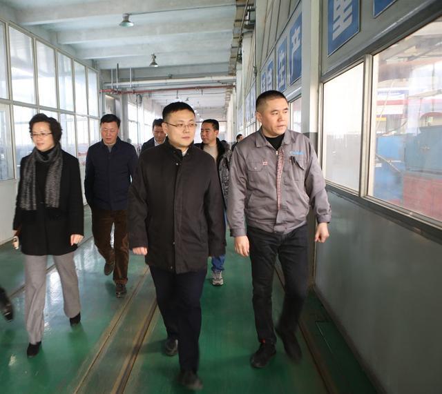 江苏“昆亿博电竞 亿博官网山大黑马”：16岁闯社会创办民企500强已年入288亿(图2)