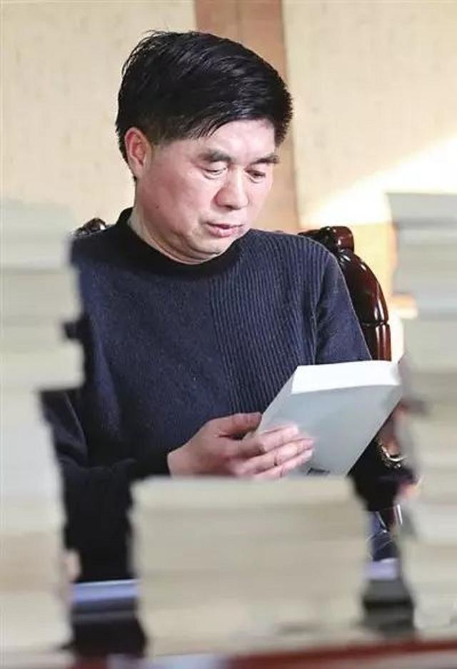 江苏“昆亿博电竞 亿博官网山大黑马”：16岁闯社会创办民企500强已年入288亿(图8)