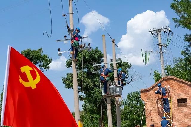 亿博电竞 亿博官网国网宝鸡供电公司：电能送到千万家 乡村振兴动力足(图3)