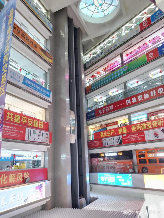亿博电竞 亿博官网我国盛极一时的“中国电子第一街”如今顾客稀少众多店铺闲置(图8)